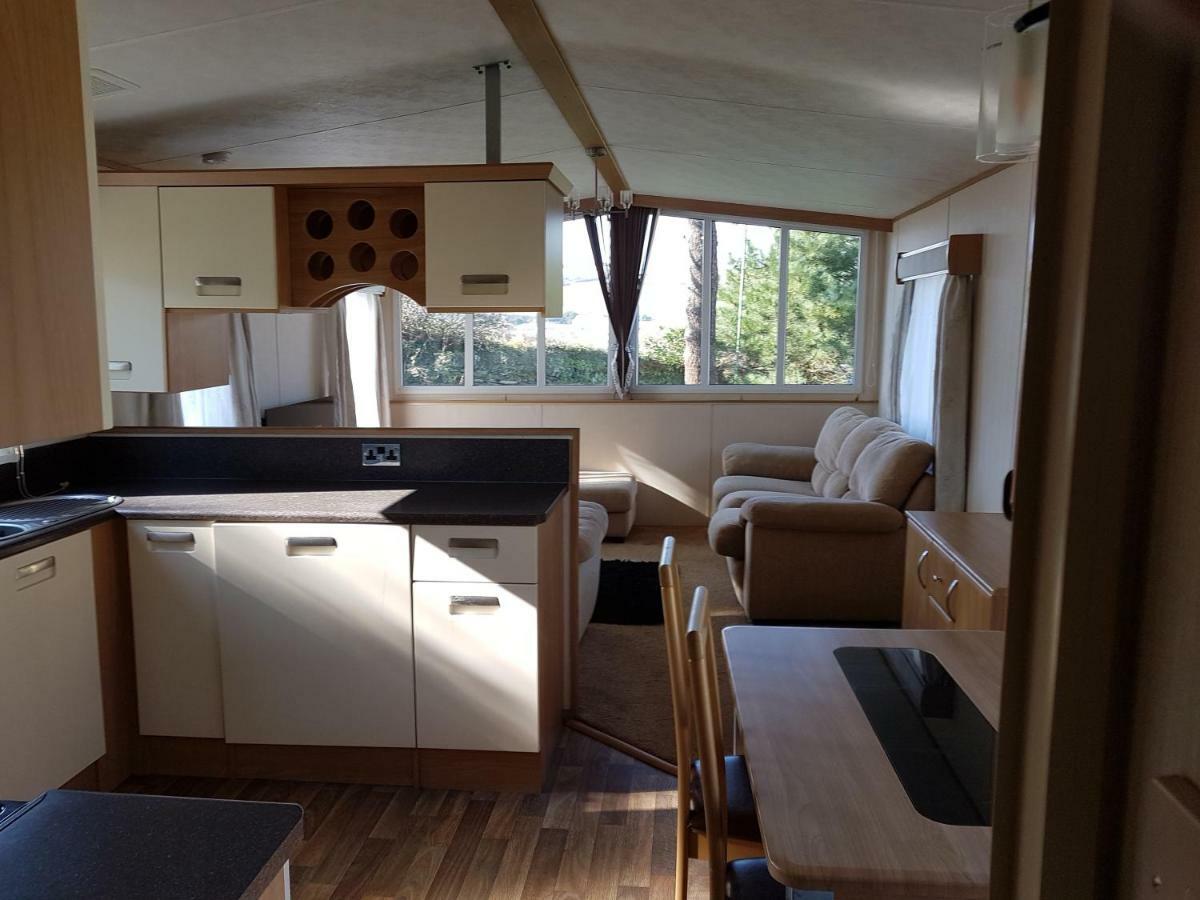 Newquay Bay - Kali's Caravan Holiday home